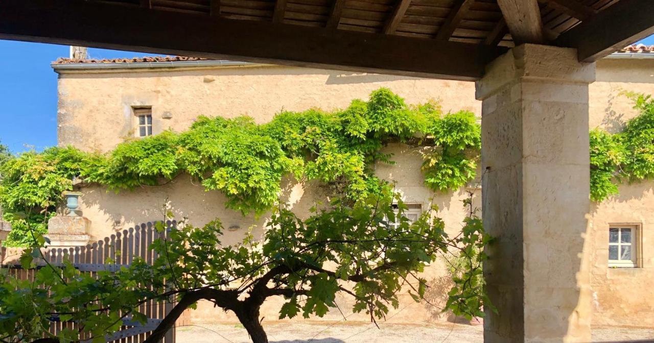 مبيت وإفطار Saint-Hilaire-des-Loges Logis De La Touche المظهر الخارجي الصورة